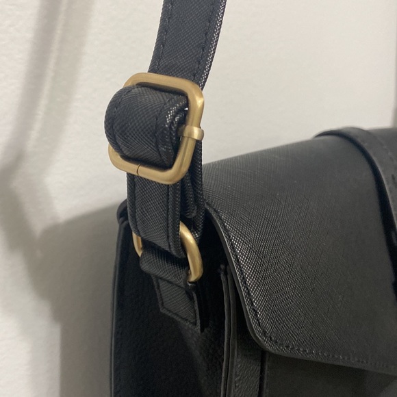 Black fashion crossbody envelope style bag 10x7x3 - Picture 4 of 9